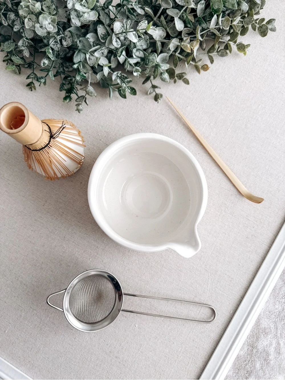Ceramic Matcha Bowl with Bamboo Whisk and Tea Strainer - White
